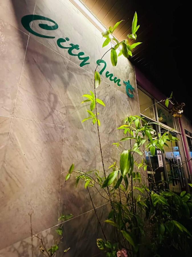 City Inn Kuching Buitenkant foto