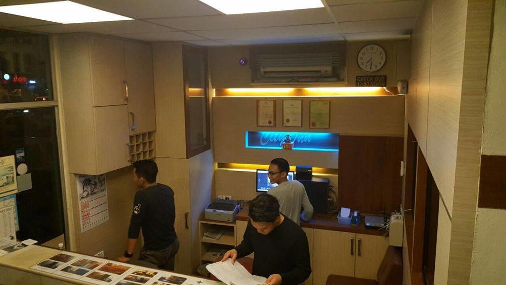 City Inn Kuching Buitenkant foto