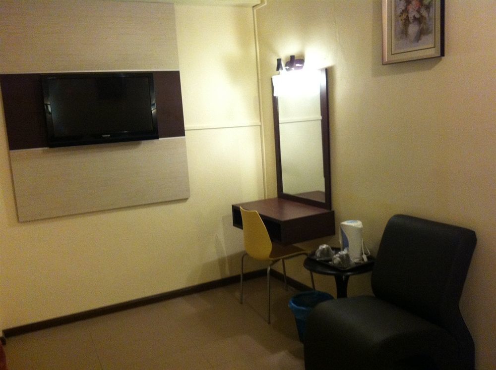 City Inn Kuching Buitenkant foto